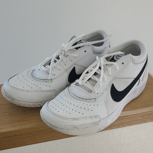 Nike Court Lite White and Black Classic Sneakers - Picture 1 of 7